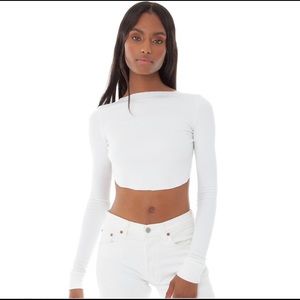 NWOT ARE YOU AM I White Top